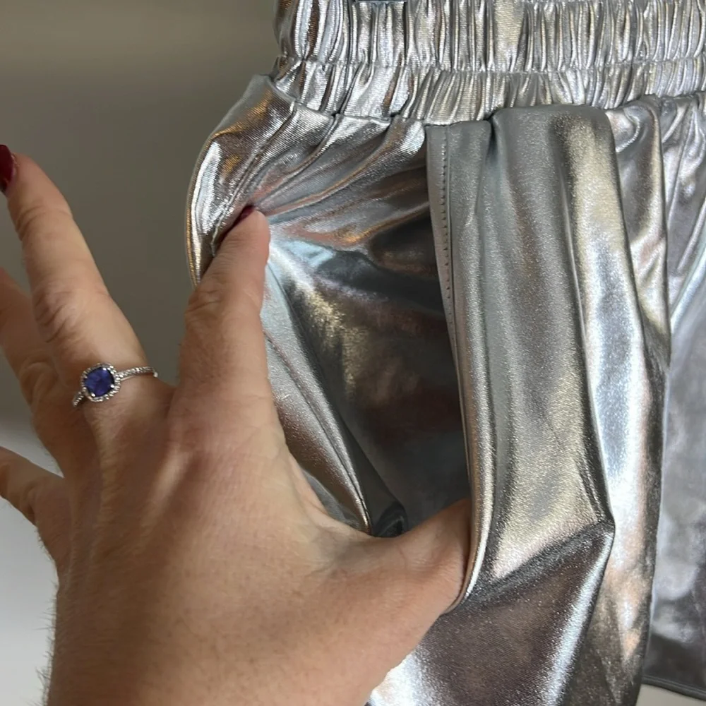 Amazon Silver Shimmer Shorts- XS/S‎